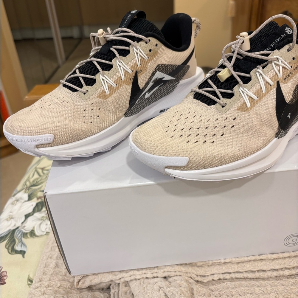 Nike Beige and Black Pegasus Trail 5 Sneakers